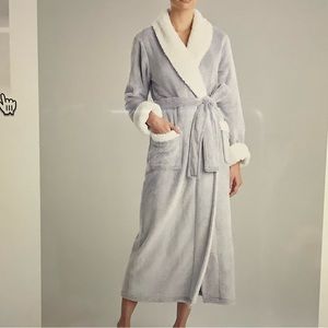 Natori long fleece bathrobe w sherpa trim. 52” from center back to hem.